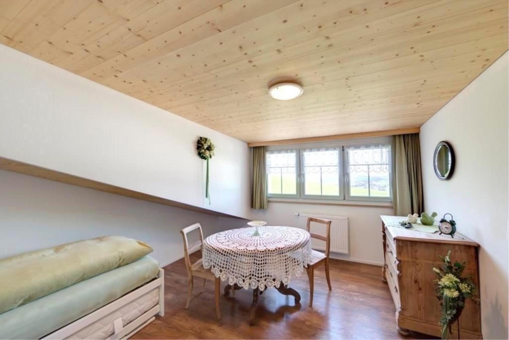 Bauernhof Fendrig - Neue Wohnung Haslen Kültér fotó